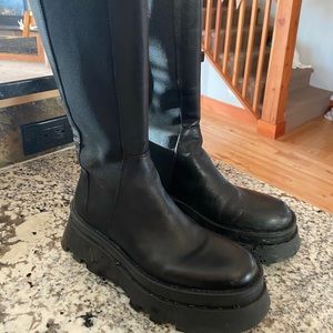 Zara Tall Lug Boots Platform 39 Black